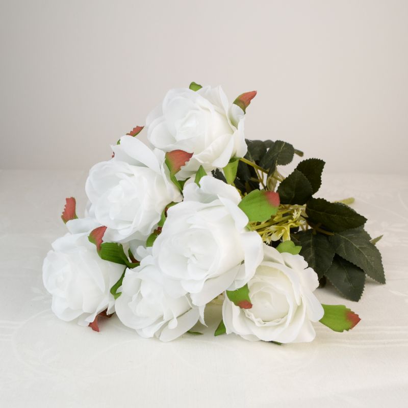 Nyílott rózsa csokor fehér 1 Nyílott rózsa csokor fehér